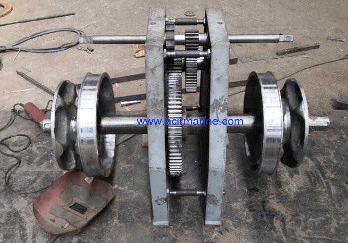 Horizontal-Manual-Anchor-Windlass-Assembly